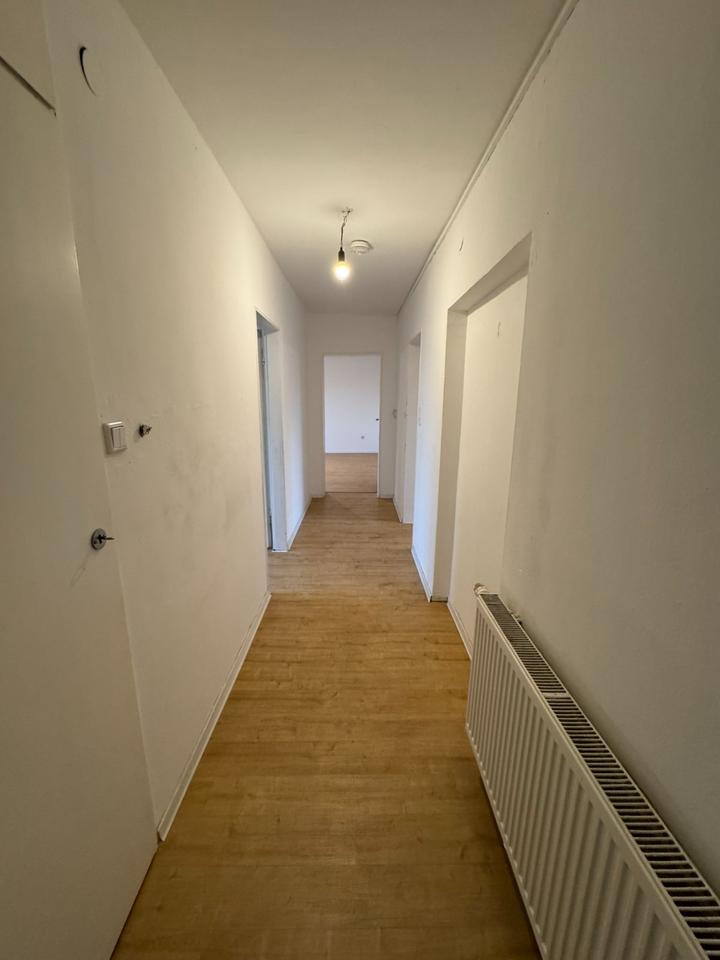 Thumbnail-3-ZKB, Balkon in LU-Friesenheim –gepflegtes Eckhaus a.Ruthenplatz