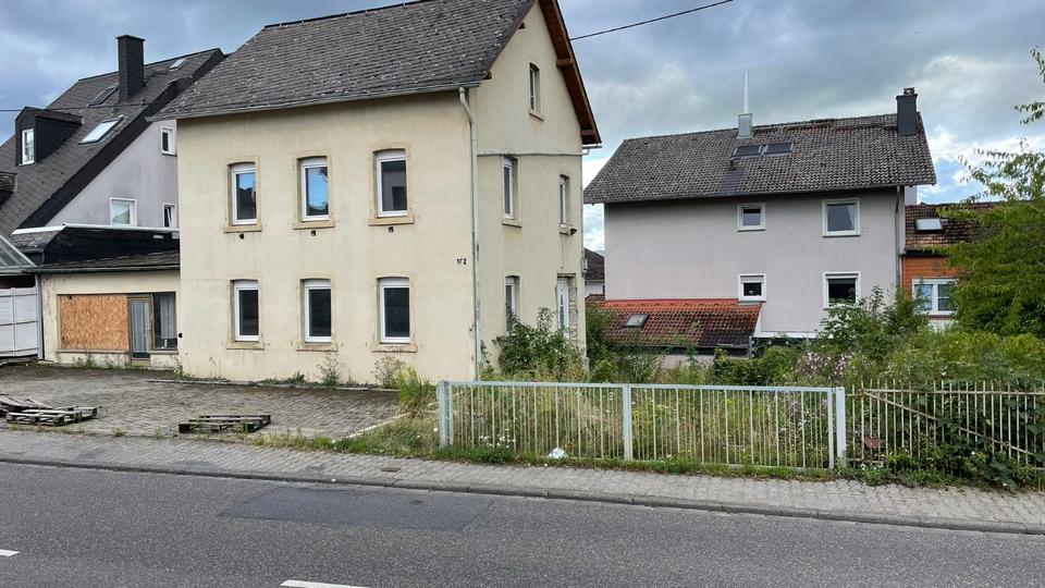 Thumbnail-Einfamilienhaus mit Geschäft und Anbau Bauplatz