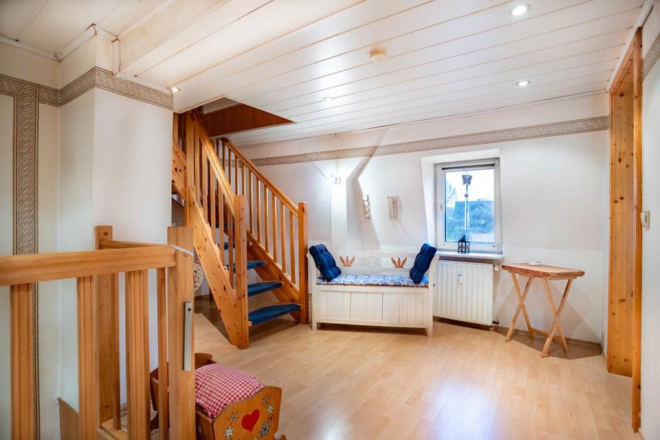 Thumbnail-Charmante Doppelhaushälfte in Waldkappel (ca. 157 m²) mit großem Garten