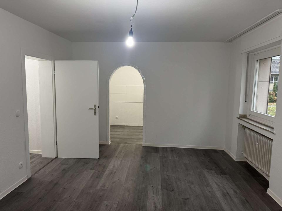 Thumbnail-Sanierte Erdgeschosswohnung in Essen [VAC-19332]