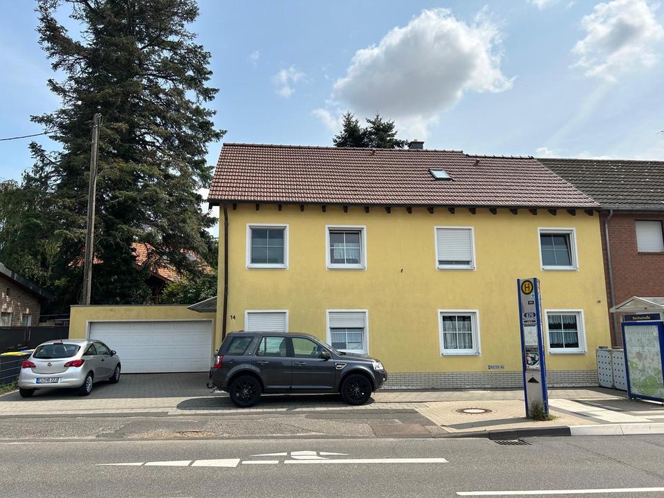 Thumbnail-2 4 Familienhaus in Euskirchen ab Mai von privat zu verkaufen