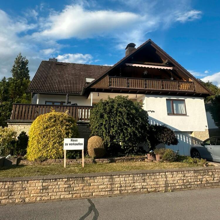 Thumbnail-Freistehendes Einfamilienhaus