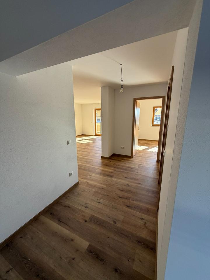 Thumbnail-Helle 2-Zimmer-Wohnung im Erdgeschoss mit Südbalkon – ruhiges Wohnen in St. Oswald (Whg. 4)