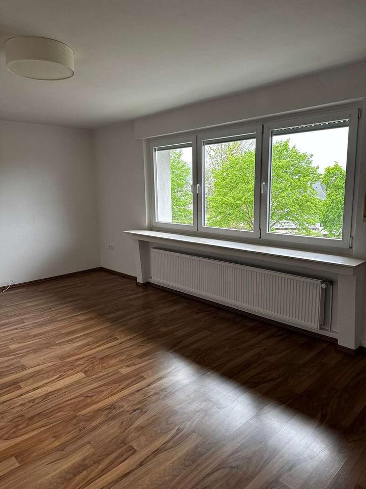 Thumbnail-Großzügige 4-Zimmer-Wohnung in ruhiger Lage von Extertal
