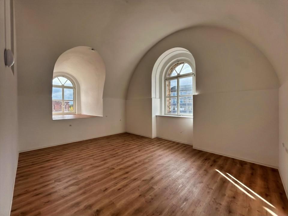 Thumbnail-Außergewöhnliche Wohnung inkl. Einbauküche und Stellplatz