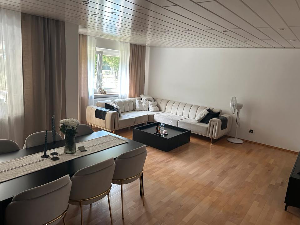 Thumbnail-Attraktive 2 Zimmer Wohnung MöbliertTeilmöbiliert