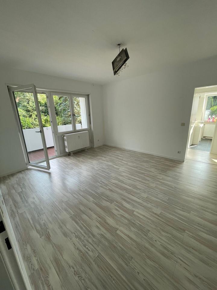 Thumbnail-Moderne 2-Zimmer-Wohnung mit Stellplatz & Balkon