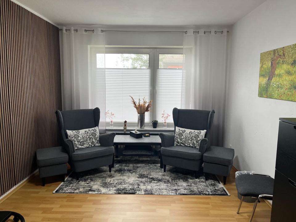 Thumbnail-Büro- Gesprächs- Praxis- Raum möbliert zur Untermiete