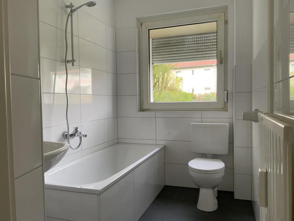 Thumbnail-Frisch renovierte 2-Zimmer-Wohnung in Gelsenkirchen Hassel