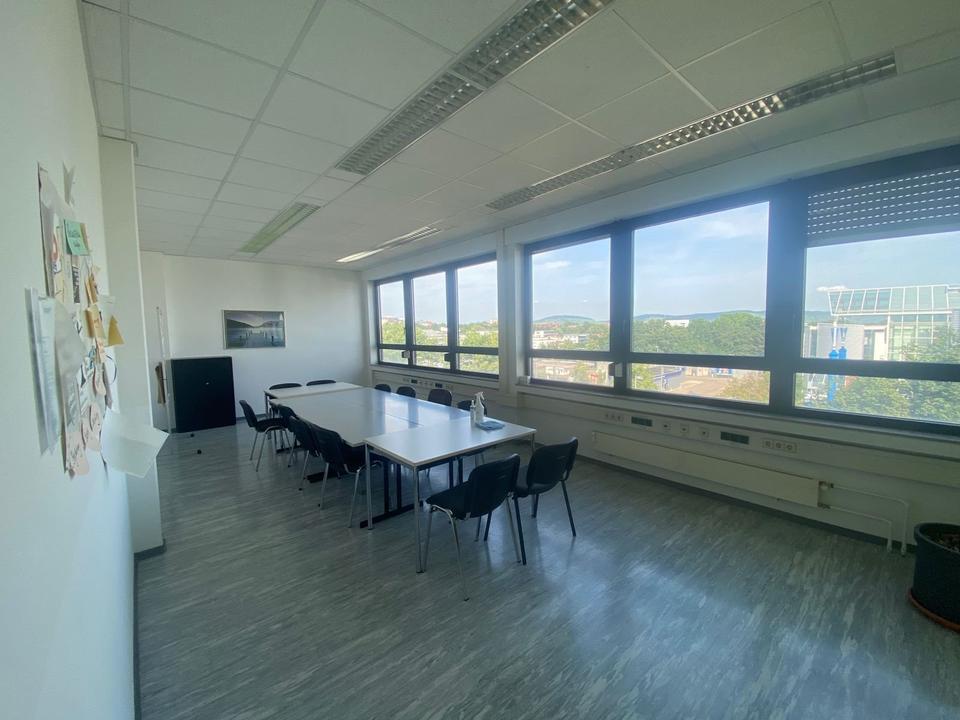 Thumbnail-Flexible & repräsentative Büroflächen mit Schulungsoption – Ihre neue Geschäftsadresse in Waiblingen
