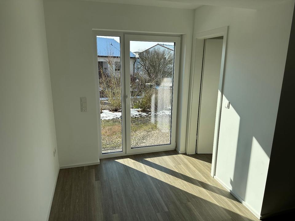 Thumbnail-Helle, schöne 54 m² EG-Wohnung