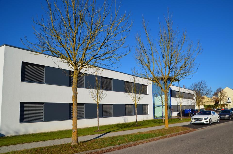 Thumbnail-Bürofläche mit Parkplätzen, Ingolstadt-Nord _Theisinger Immobilien_