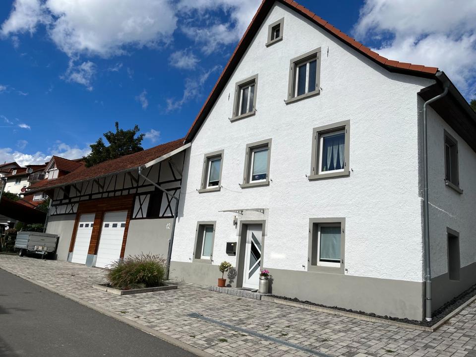 Thumbnail-Charmantes Einfamilienhaus mit großem Grundstück & 2 Scheunen