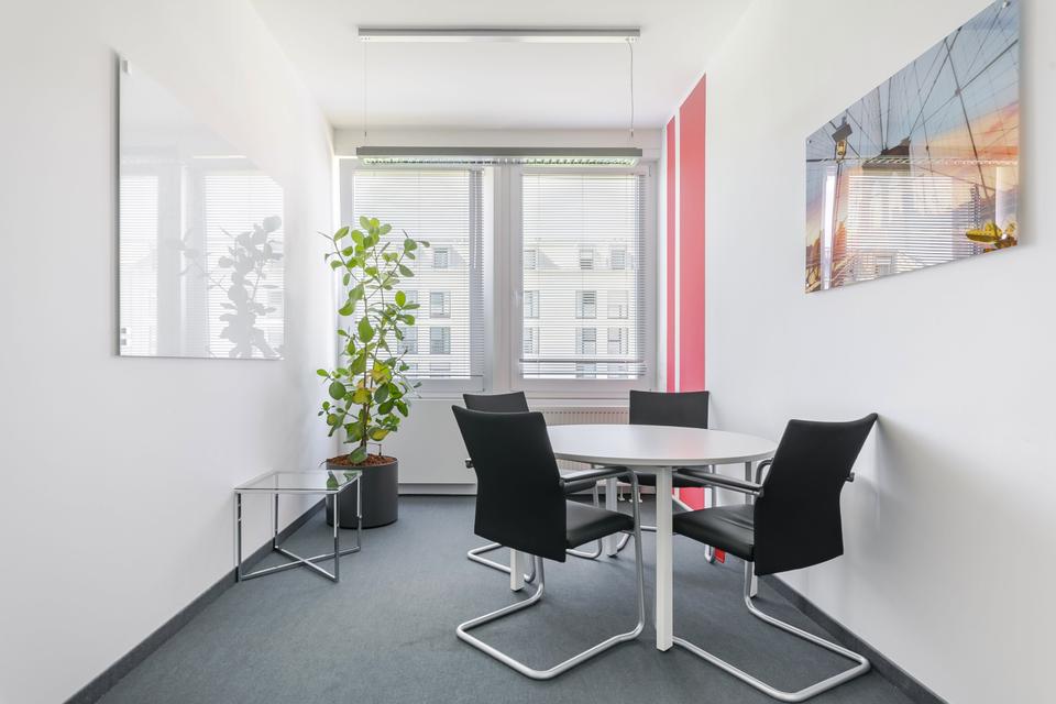 Thumbnail-Großraumbüros für 10 Personen in Regus Neue Messe Riem