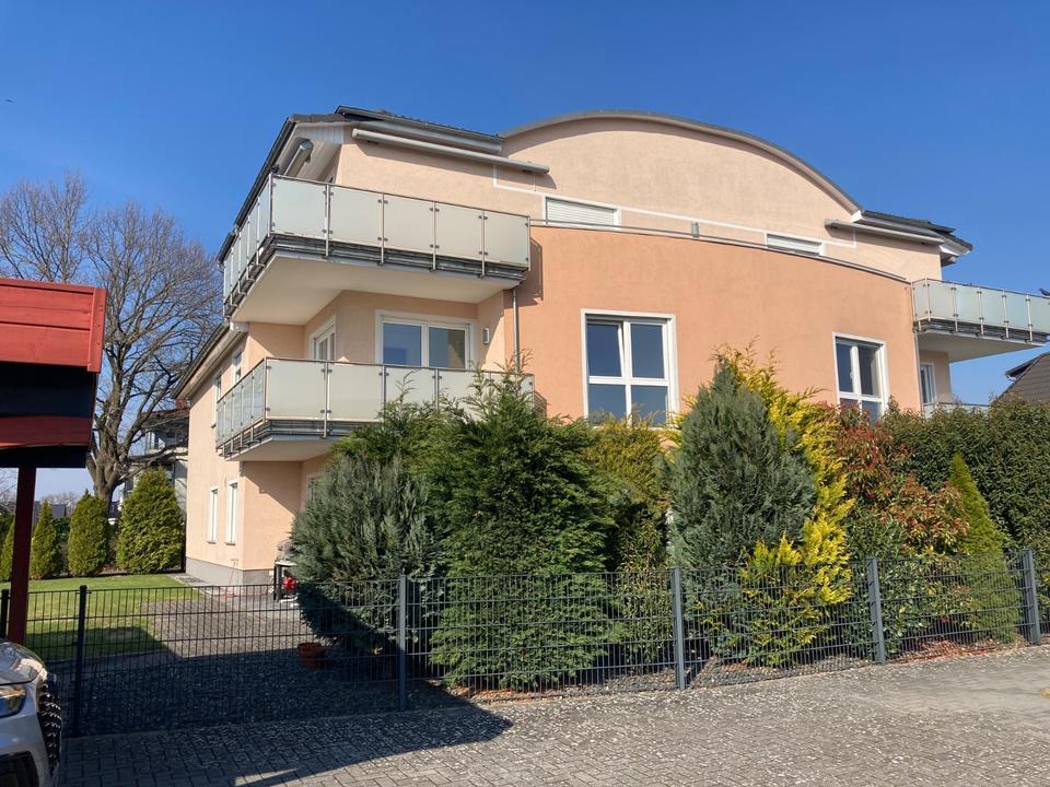Thumbnail-Lichtdurchﬂutete Drei-Zimmer-Wohnung inkl. EBK, Fahrstuhl, Balkon und Keller