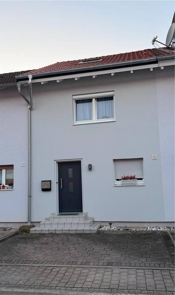 Thumbnail-Familienfreundliches Reihenhaus in bester Lage von Achern