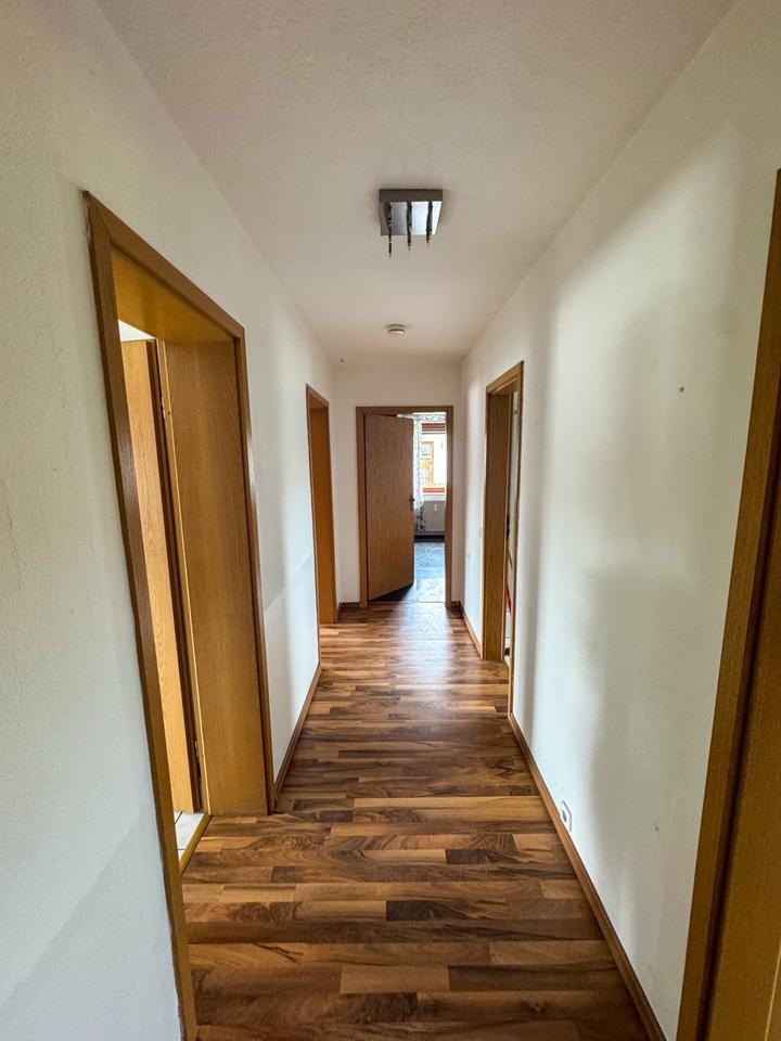 Thumbnail-Schöne 3-Zimmerwohnung, Balkon, Garten, Garage