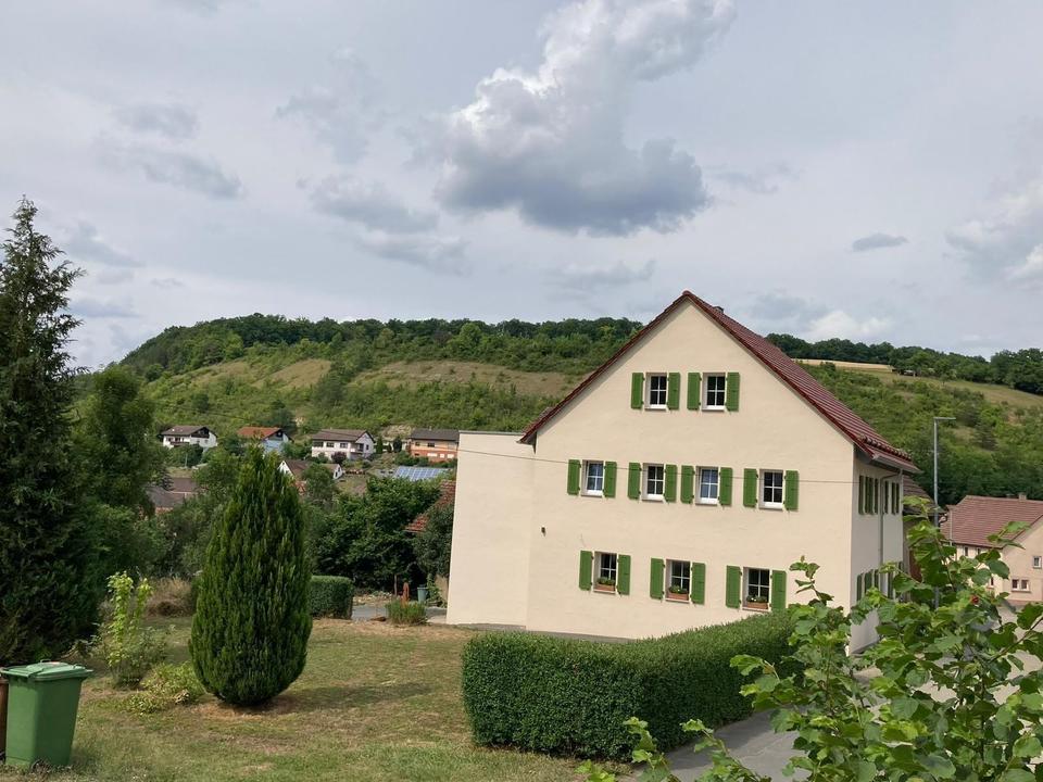 Thumbnail-Liebevoll renoviertes Einfamilienhaus mit großer Scheune & Garten