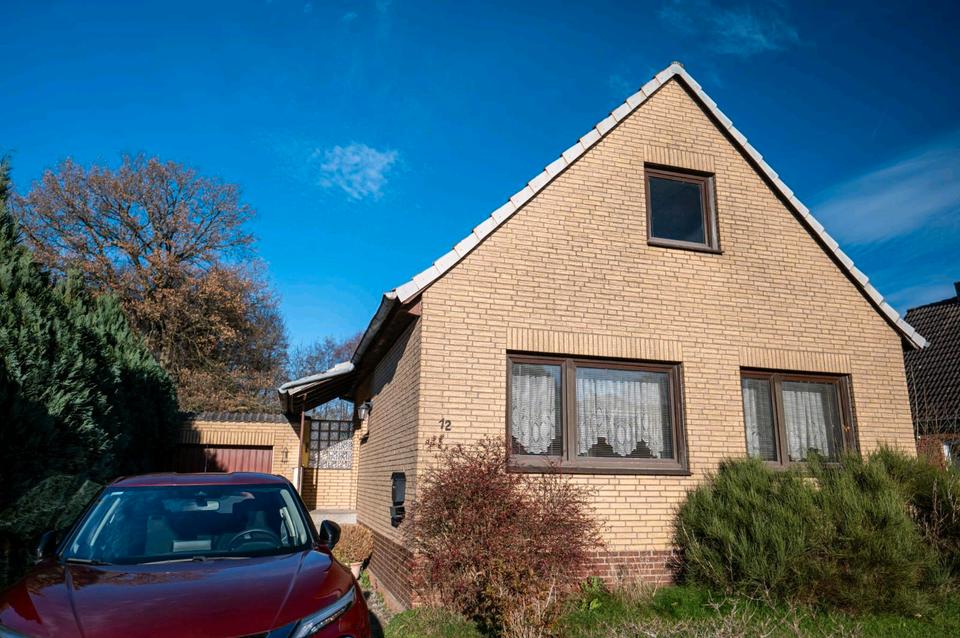 Thumbnail-Doppelhaushälfte in Sereetz -Waldrandlage- courtagefrei