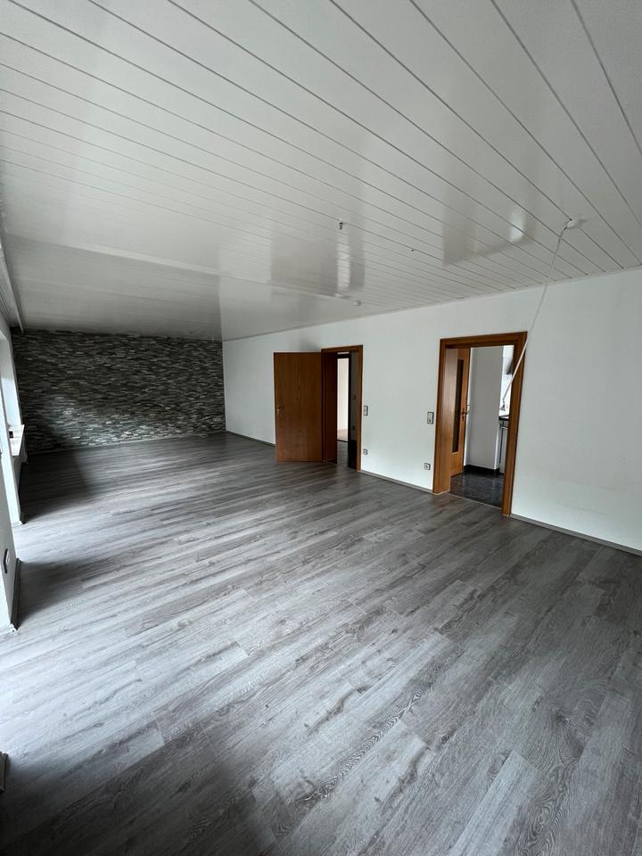 Thumbnail-Helle 4-Zimmer-Wohnung mit Balkon in zentraler Lage Thannhausen