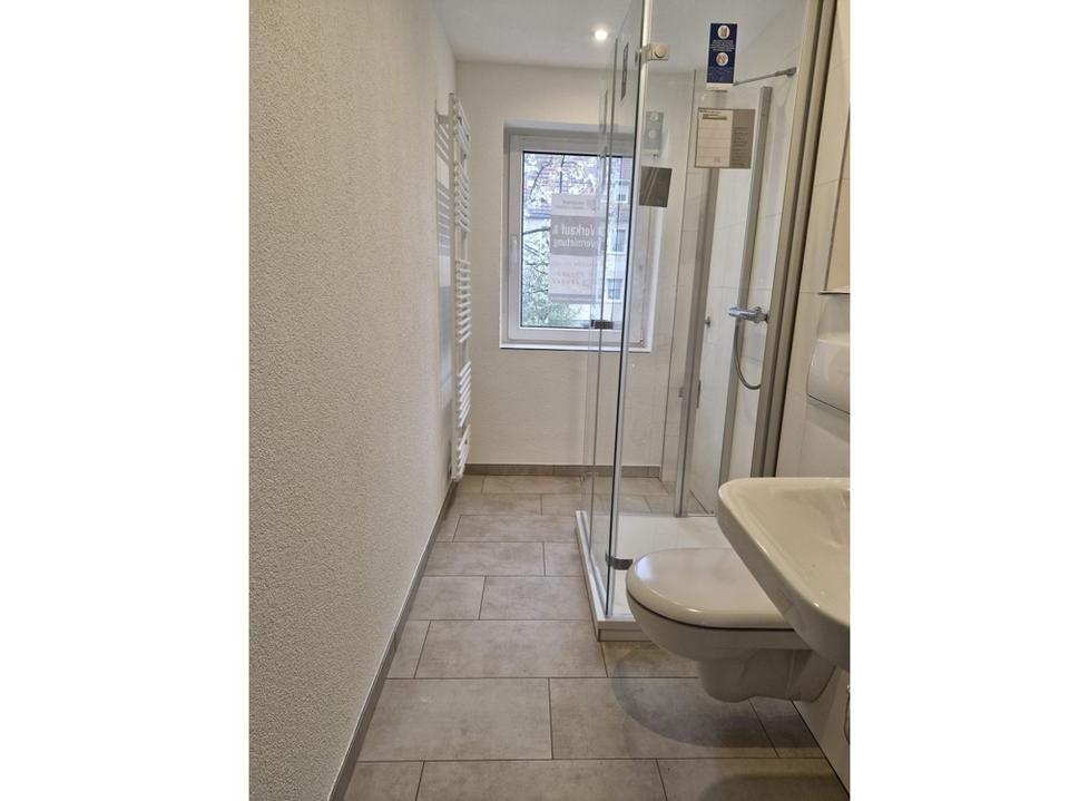 Thumbnail-3-Zimmer- Wohnung mit Dusche in Kirchberg zu vermieten!