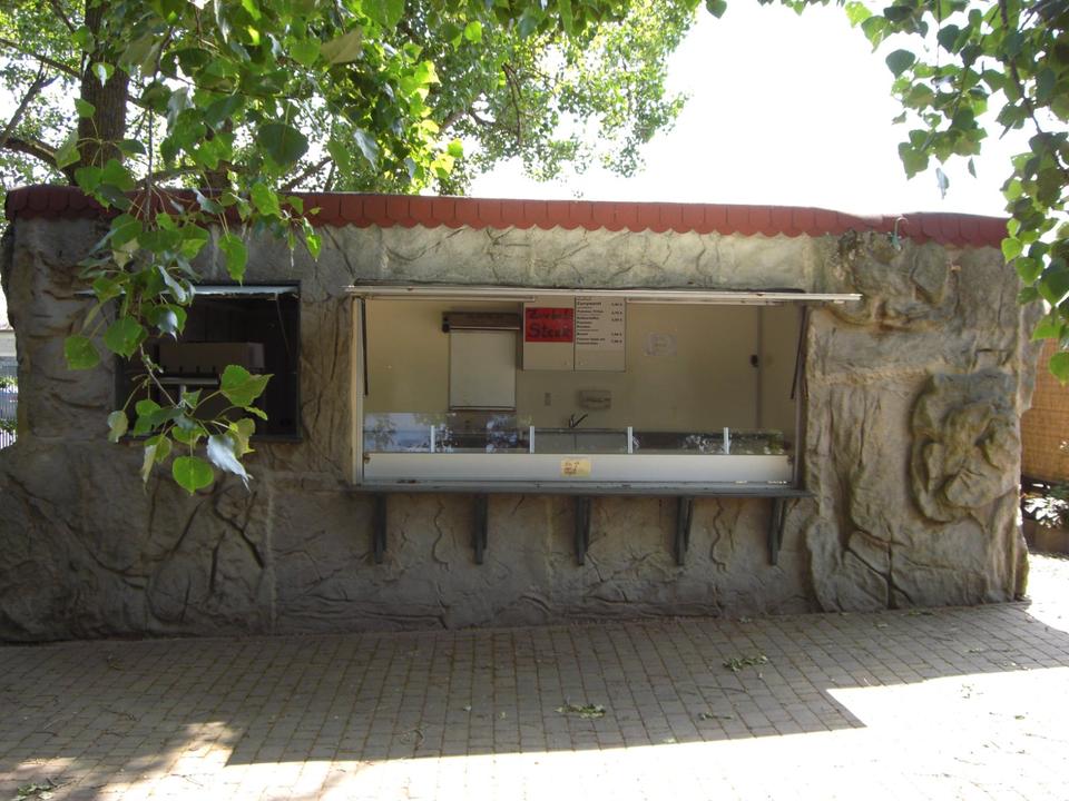Thumbnail-Biergarten am Main-Radwanderweg in Zellingen
