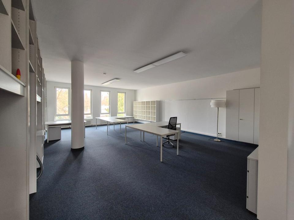 Thumbnail-Attraktive Bürofläche ca. 110 m² in Berlin-Hermsdorf zu vermieten