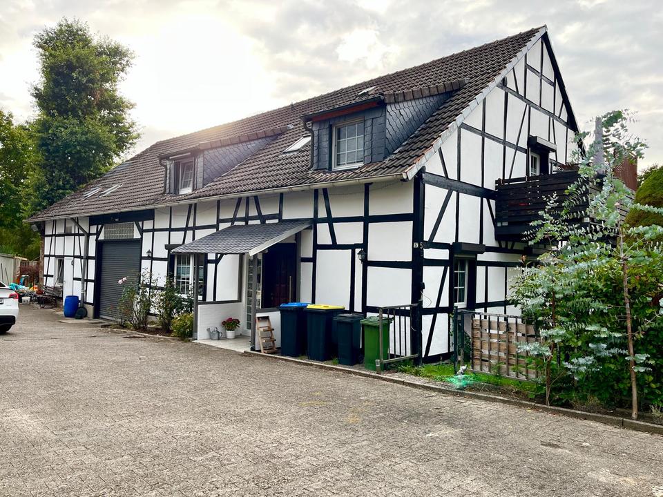 Thumbnail-Ein- Zweifamilienhaus mit Scheune in Schwerte Holzen