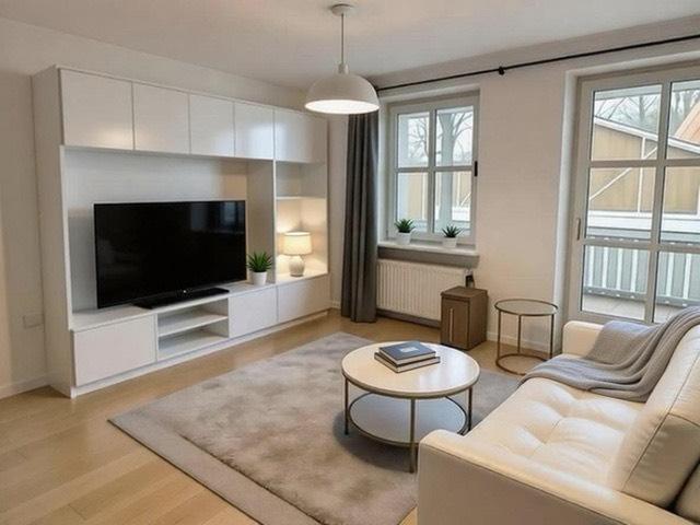 Thumbnail-Helle 2-Zimmer-Wohnung mit Hafenblick und Balkon