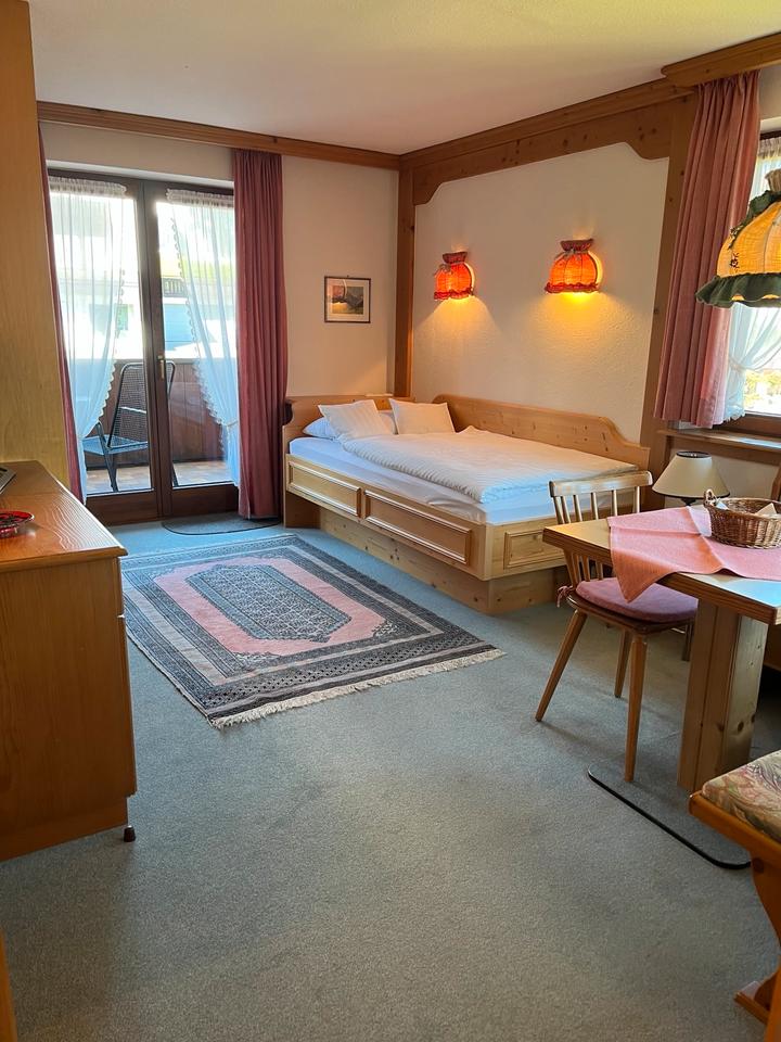 Thumbnail-Voll möblierte 1-Zi Wohnung mit Balkon in Fischen i. Allgäu