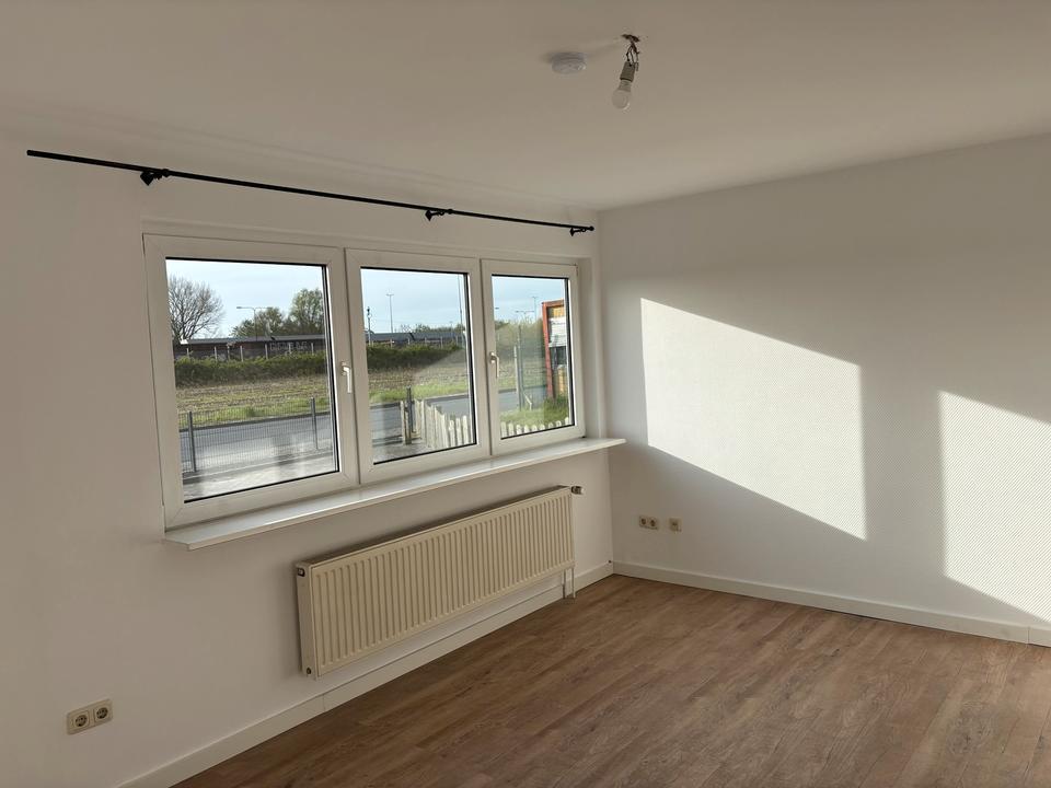 Thumbnail-50m2 Erdgeschosswohnung frisch renoviert mit Einbauküche