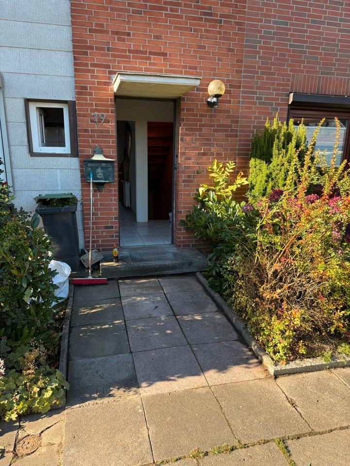 Thumbnail-Keine Provision! Pinneberg RMH + ca 20m² Ausbaureserve im Dach