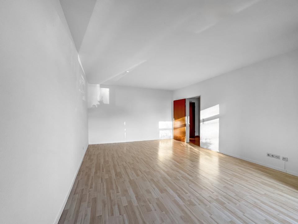 Thumbnail-Begehrte Erdgeschosswohnung mit Balkon – ideal für z.B. Paare & S