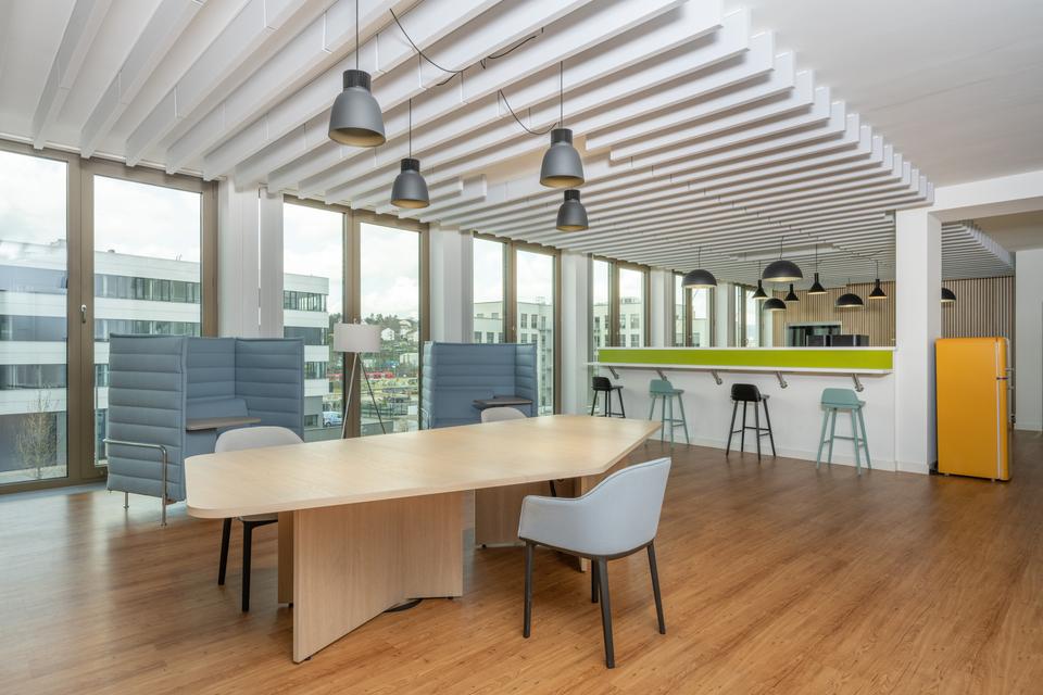 Thumbnail-Mitgliedschaften für flexible Arbeitsplätze in REGUS Connect