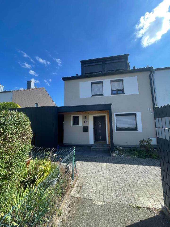 Thumbnail-Geräumiges saniertes Reiheneckhaus