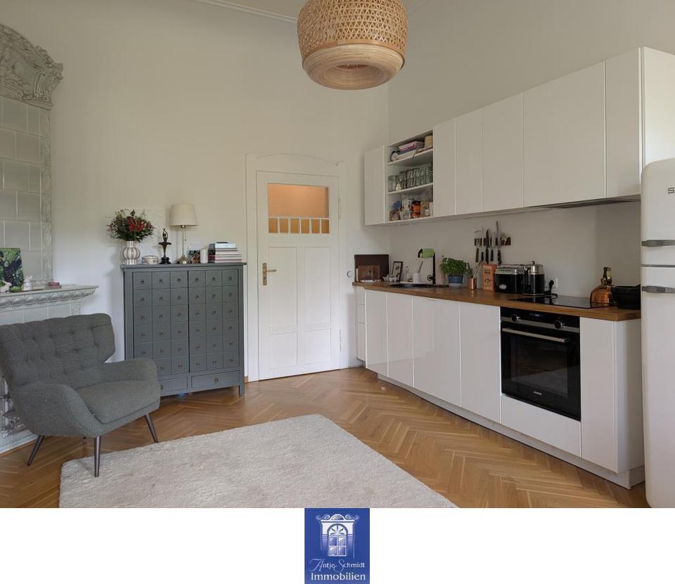 Thumbnail-Großzügige 2-Zimmerwohnung mit Parkett und Balkon in Dresden-Plauen!