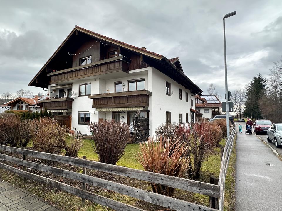 Thumbnail-2-Zimmer-Wohnung mit EBK und Tiefgaragenstellplatz in Blaichach