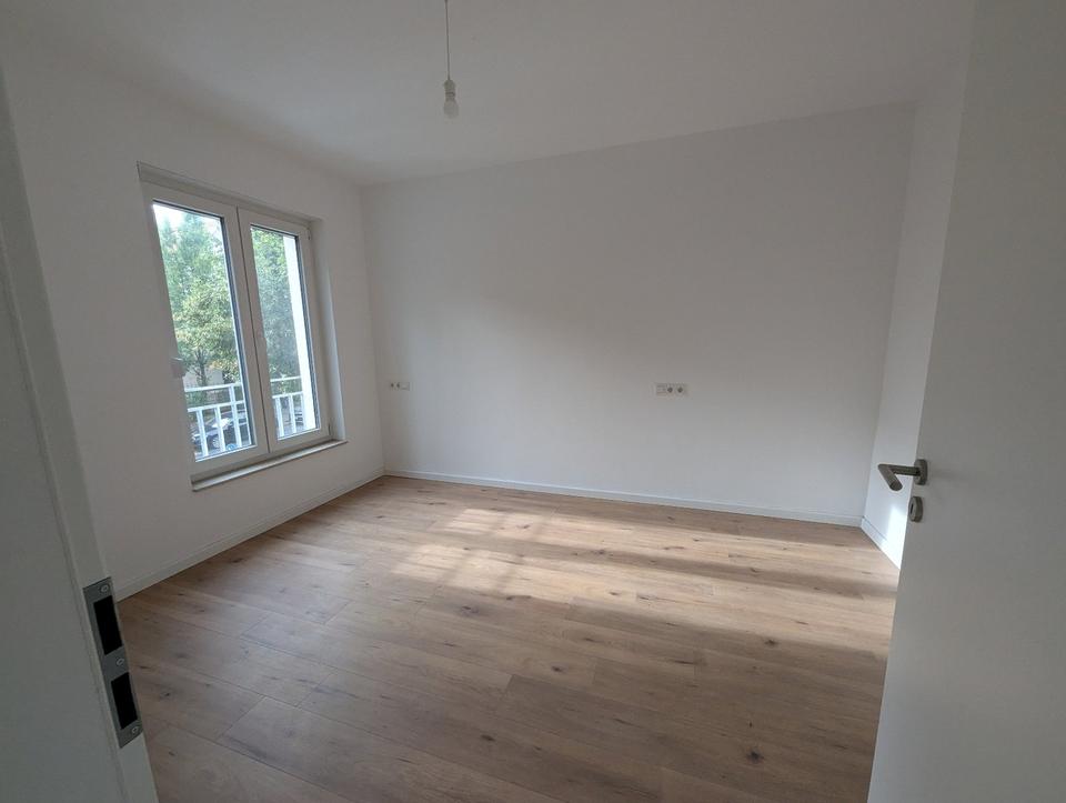 Thumbnail-++++TRAUMWOHNUNG+3 RAUM MIT TERRASSE+BAD M. DUSCHE u. BADEWANNE+FBH+LIFT++UVM.+++