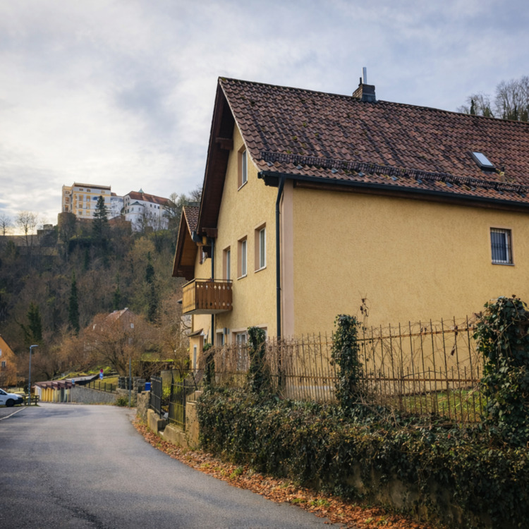 Thumbnail-Einfamilienhaus Passau-Bschütt – 5 Min Fußweg zur Donaubrücke