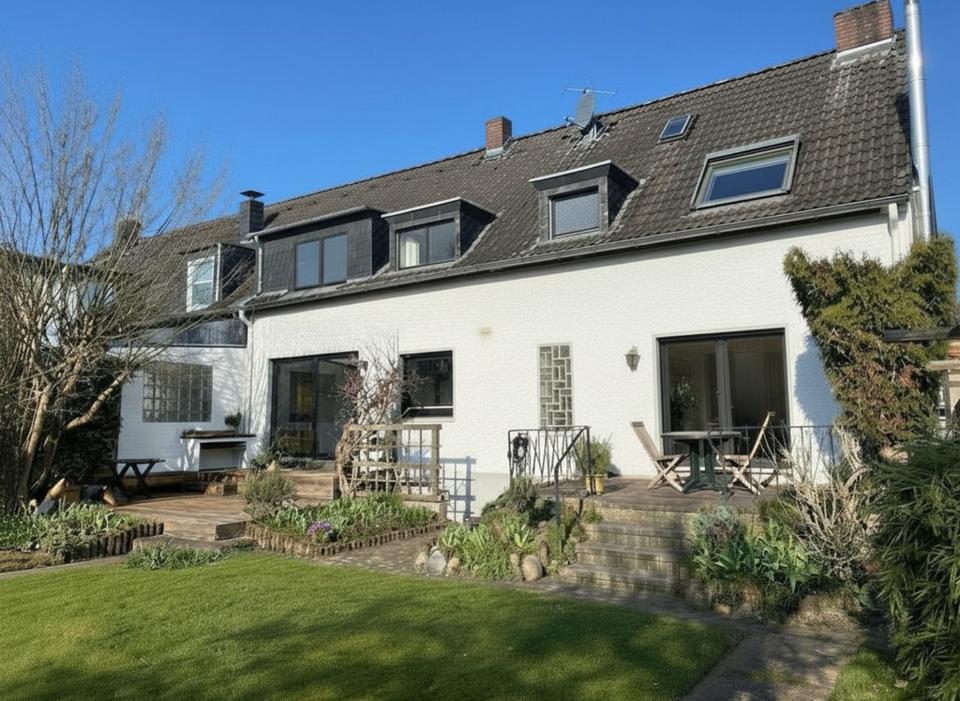 Thumbnail-Gepflegte Doppelhaushälfte mit grossem Garten