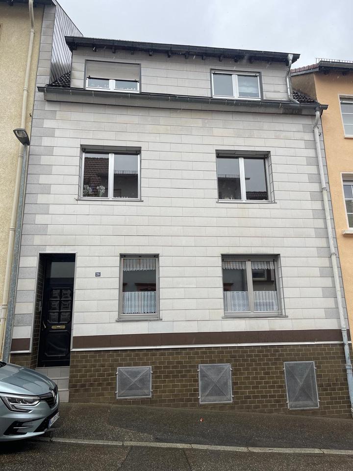 Thumbnail-Erdgeschosswohnung in Zentraler Lage und Garten