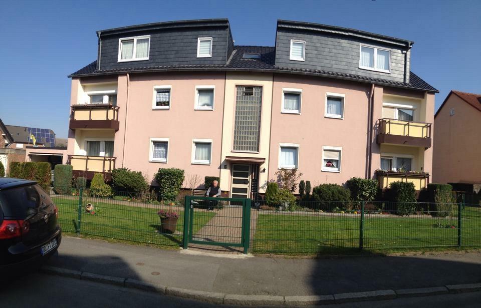 Thumbnail-Mietwohnung 2 12 Zimmer bin Balkon Bövinghausen
