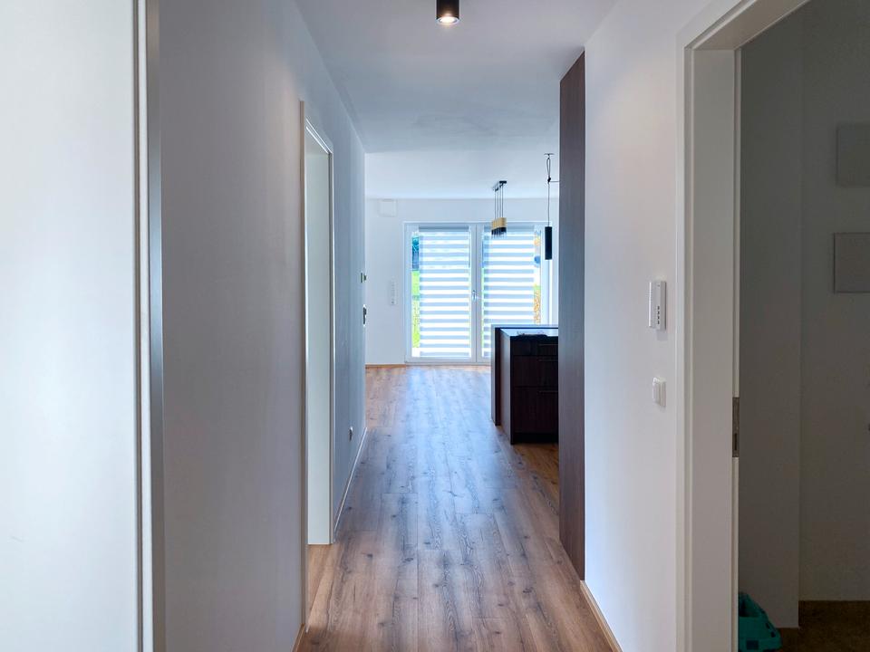 Thumbnail-Moderne 3-Zimmer-Neubauwohnung mit Garten in Tittmoning