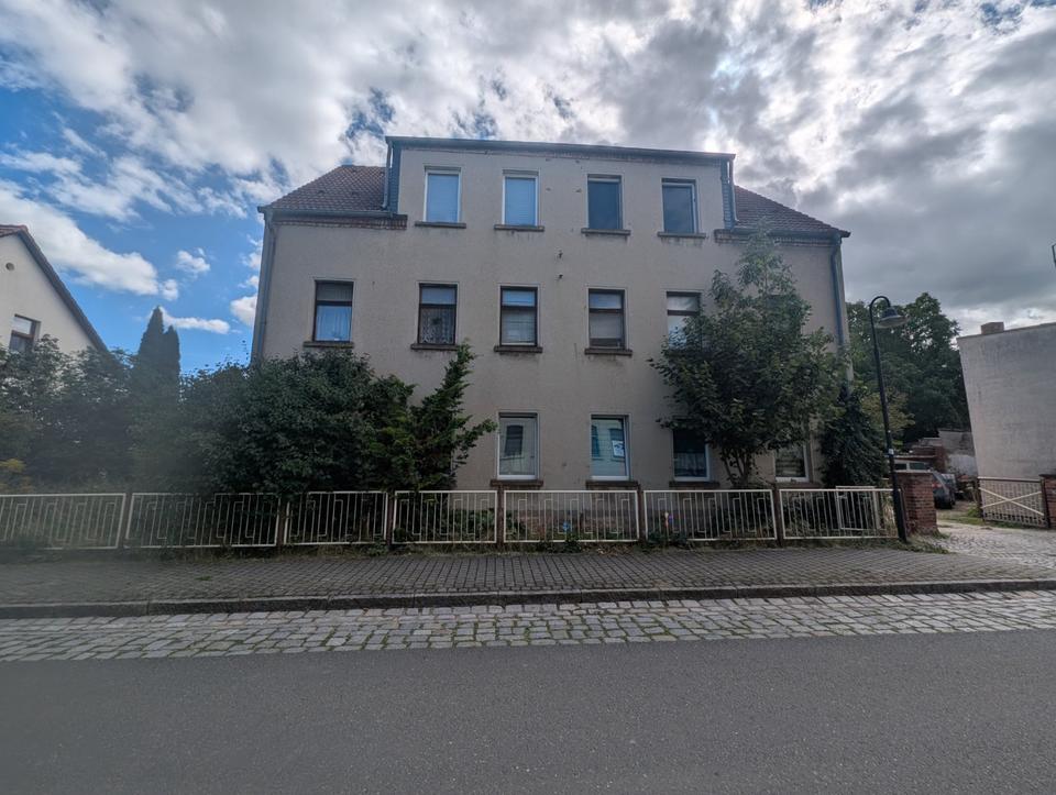 Thumbnail-Mehrfamilienhaus in Kretzschau zu verkaufen