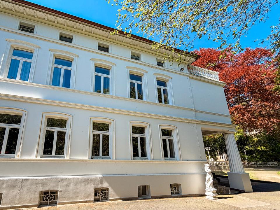 Thumbnail-Stilvolle 2-Zi-Whg in prachtvoller Denkmal-Villa, provisionsfrei