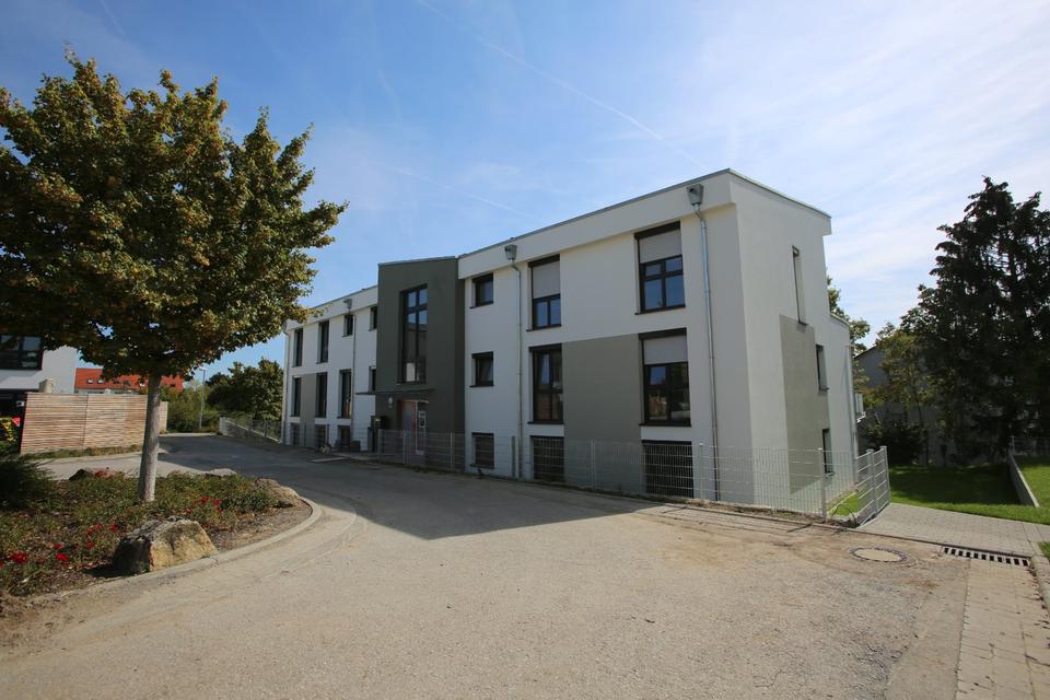 Thumbnail-Moderne, möblierte 2 Zimmer-Wohnung in Waiblingen