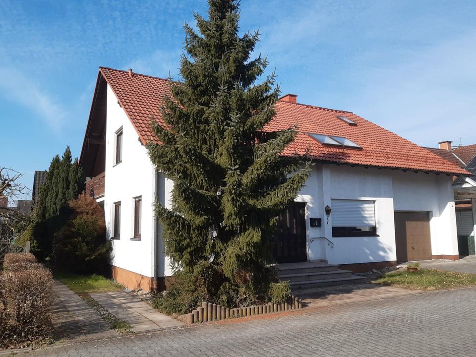Thumbnail-2-Familienwohnhaus mit viel Platz (250 qm), Garten und Terrassen