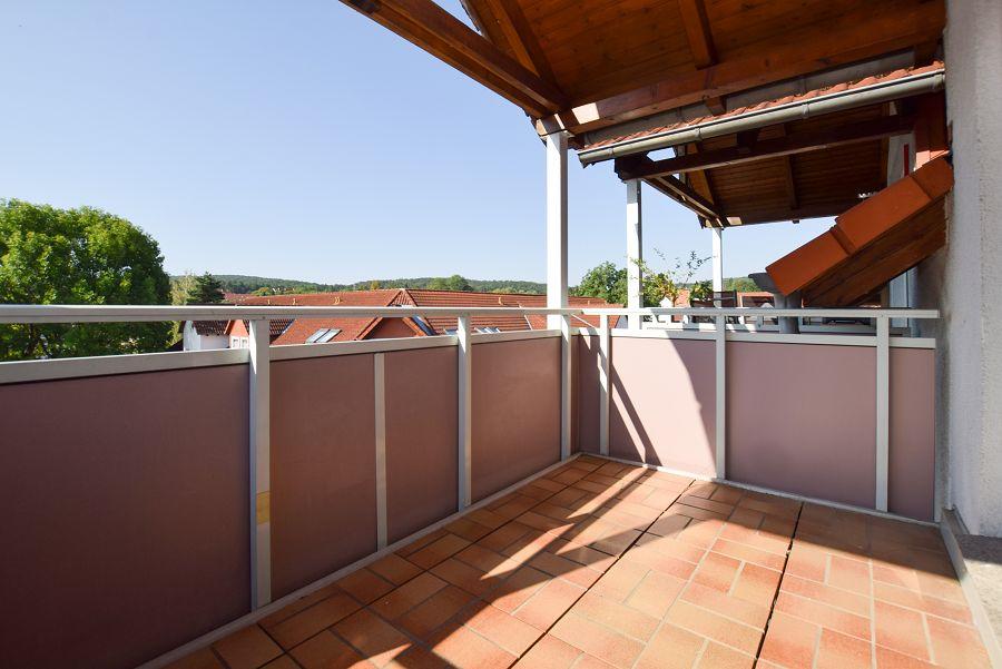 Thumbnail-Großzügige Wohnung mit sonnigem Balkon und Tiefgaragenstellplatz!