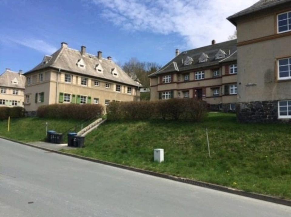 Thumbnail-286.01 Schöne 2 ZKB Wohnung in Leitersbergweg 6 in Adorf zu vermieten