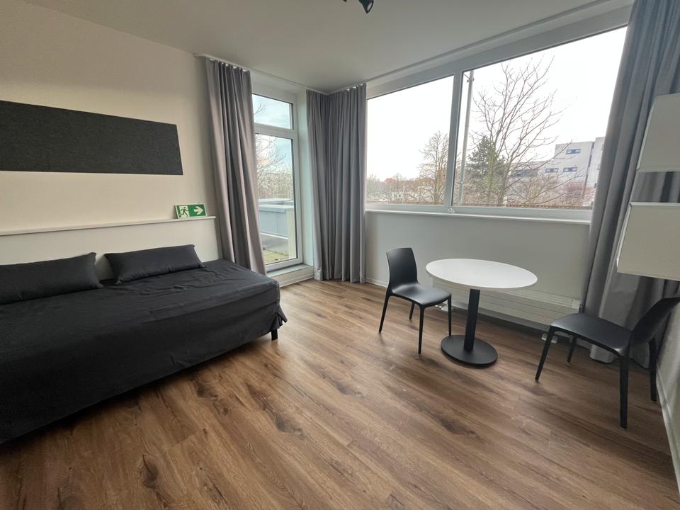 Thumbnail-möblierte 1-Raum Wohnung mit Balkon oder Terrasse